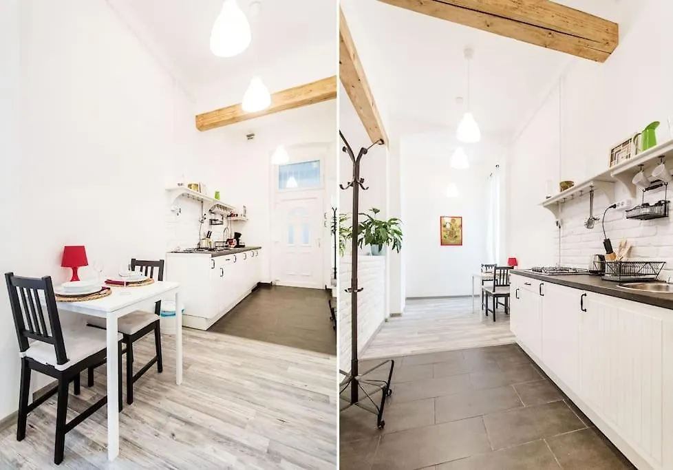 Home Away From Home -City Center Budapest Apartment
